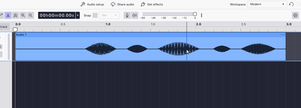 The split tool switched on, with its guideline running through the clip at the pointer