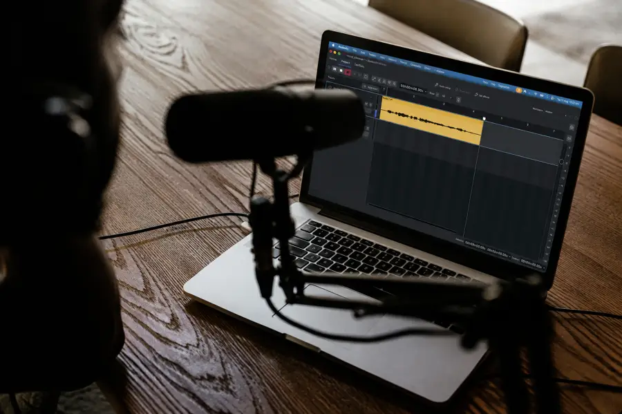 Podcasts and spoken-word